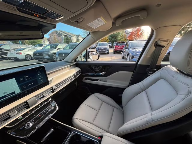 2026 Pristine White Metallic Tri-Coat Lincoln Corsair Premiere AWD SUV