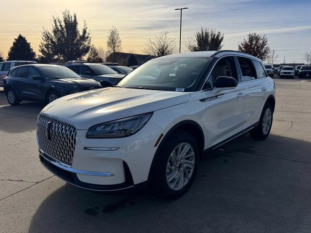 2026 Pristine White Metallic Tri-Coat Lincoln Corsair Premiere AWD SUV