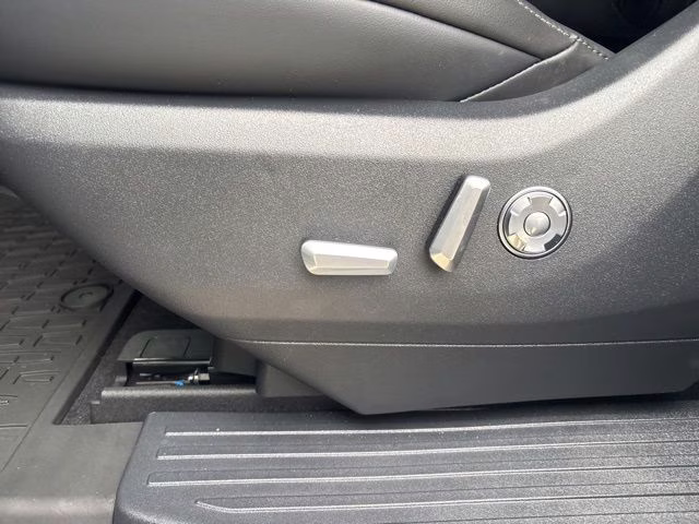 2025 Gray Mist Metallic Tri-Coat Lincoln Navigator Reserve 4X4 SUV