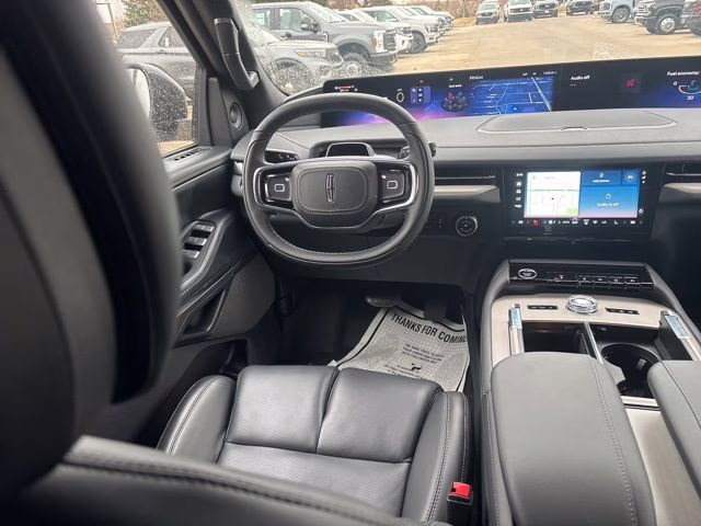 2025 Gray Mist Metallic Tri-Coat Lincoln Navigator Reserve 4X4 SUV