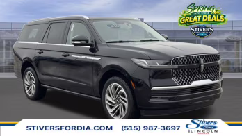 2025 Infinite Black Metallic Clearcoat Lincoln Navigator L Reserve 4X4 SUV