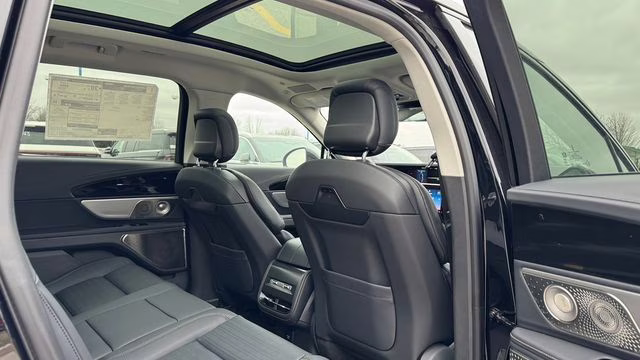 2026 Infinite Black Metallic Clearcoat Lincoln Nautilus Reserve AWD SUV