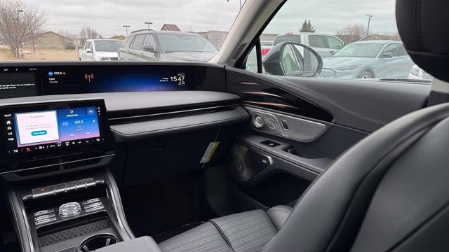 2026 Infinite Black Metallic Clearcoat Lincoln Nautilus Reserve AWD SUV