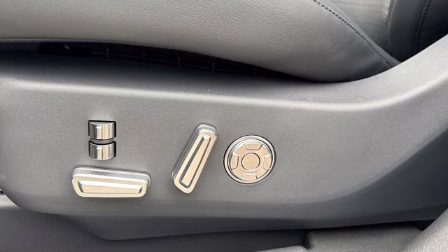 2026 Infinite Black Metallic Clearcoat Lincoln Nautilus Reserve AWD SUV