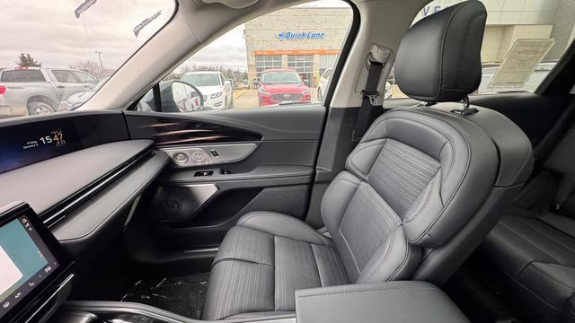 2026 Infinite Black Metallic Clearcoat Lincoln Nautilus Reserve AWD SUV