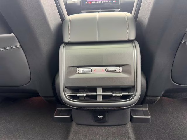 2026 Infinite Black Metallic Clearcoat Lincoln Nautilus Reserve AWD SUV