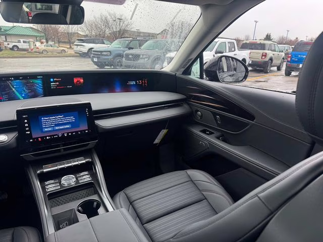 2026 Infinite Black Metallic Clearcoat Lincoln Nautilus Reserve AWD SUV