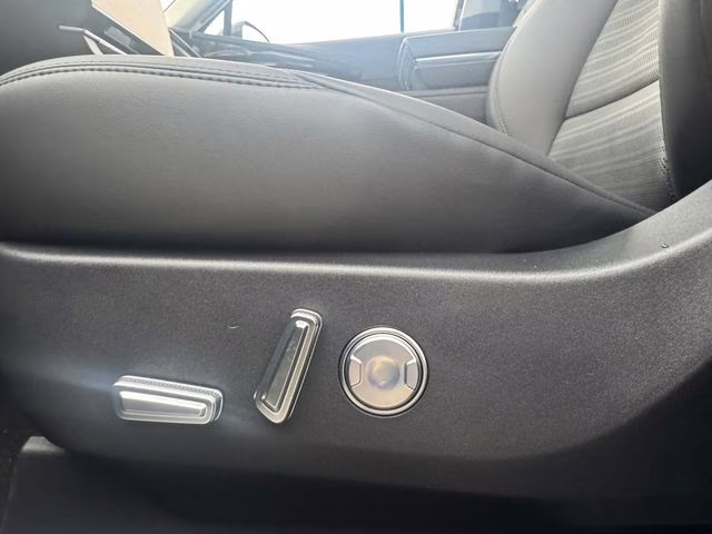 2026 Infinite Black Metallic Clearcoat Lincoln Nautilus Reserve AWD SUV