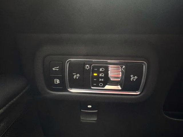 2026 Infinite Black Metallic Clearcoat Lincoln Nautilus Reserve AWD SUV