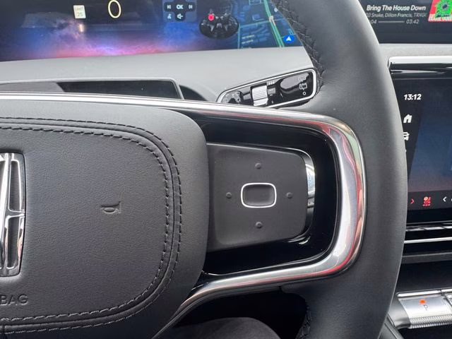 2026 Infinite Black Metallic Clearcoat Lincoln Nautilus Reserve AWD SUV