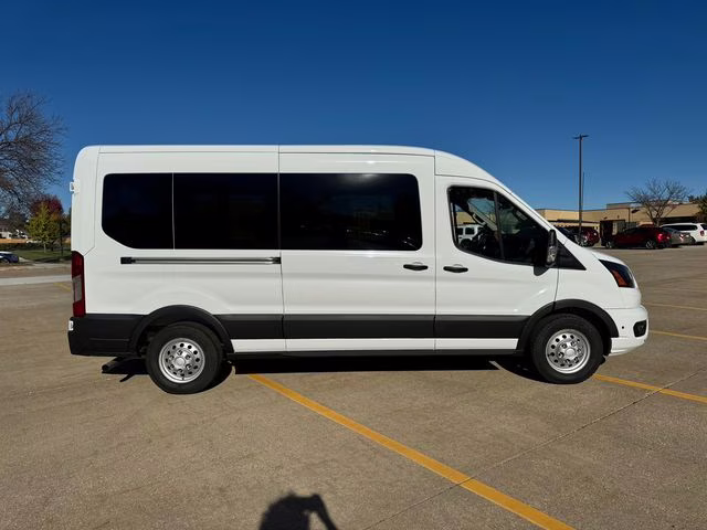 2025 Oxford White Ford Transit-350 XLT AWD Crossover