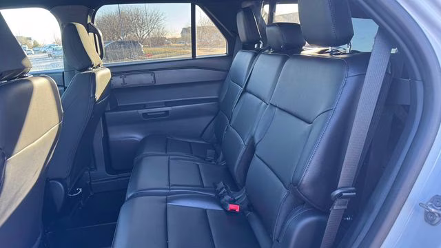 2025 Oxford White Ford Utility Police Interceptor Base AWD SUV