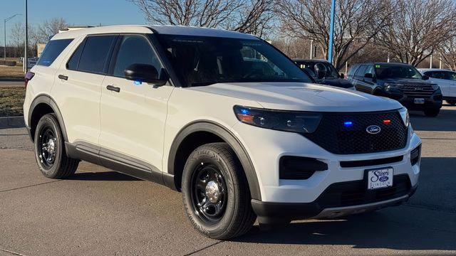 2025 Oxford White Ford Utility Police Interceptor Base AWD SUV