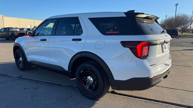 2025 Oxford White Ford Utility Police Interceptor Base AWD SUV