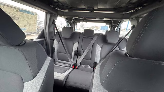 2025 Azure Gray Metallic Tri-Coat Ford Bronco Base 4X4 SUV