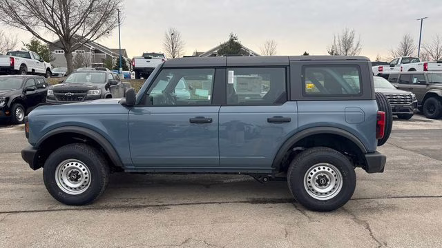 2025 Azure Gray Metallic Tri-Coat Ford Bronco Base 4X4 SUV