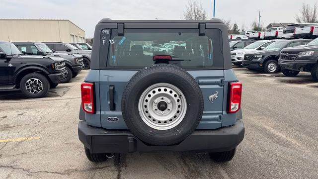 2025 Azure Gray Metallic Tri-Coat Ford Bronco Base 4X4 SUV