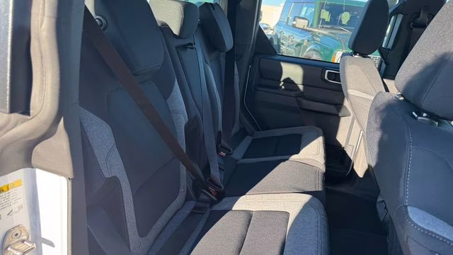 2025 Oxford White Ford Bronco Base 4X4 SUV