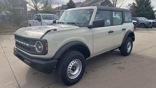 2025 Desert Sand Ford Bronco Base 4X4 SUV
