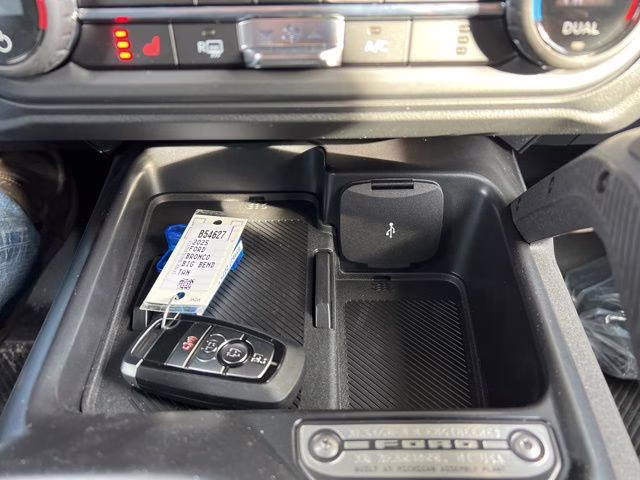 2025 Desert Sand Ford Bronco Big Bend 4X4 SUV