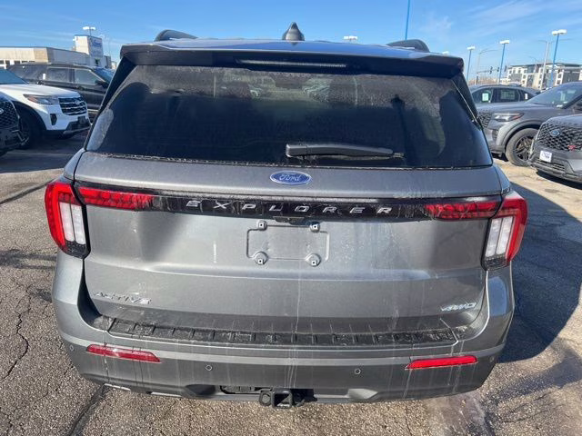 2026 Carbonized Gray Metallic Ford Explorer Active 4X4 SUV
