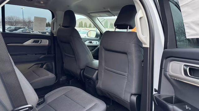 2026 Space White Metallic Ford Explorer Active 4X4 SUV