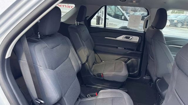 2026 Space White Metallic Ford Explorer Active 4X4 SUV