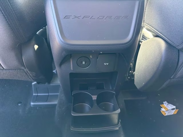 2026 Space White Metallic Ford Explorer Active 4X4 SUV