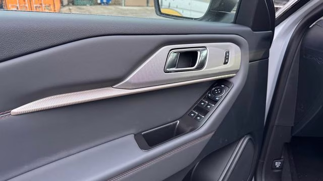 2026 Space White Metallic Ford Explorer Active 4X4 SUV