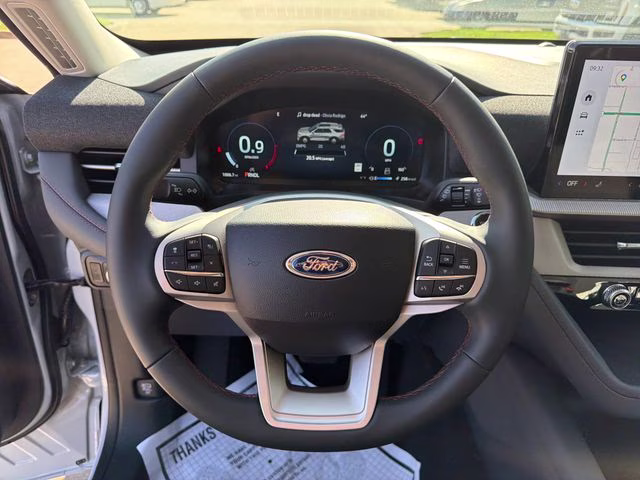 2026 Space White Metallic Ford Explorer Active 4X4 SUV