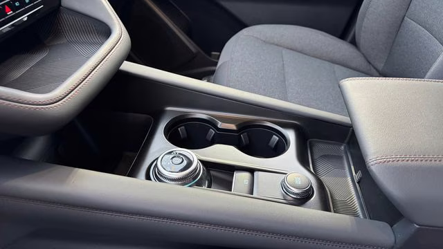 2026 Space White Metallic Ford Explorer Active 4X4 SUV