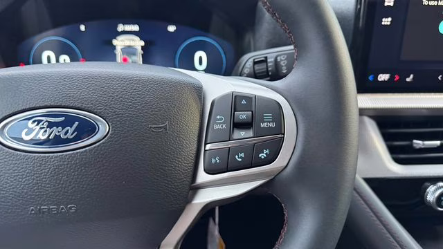 2026 Space White Metallic Ford Explorer Active 4X4 SUV