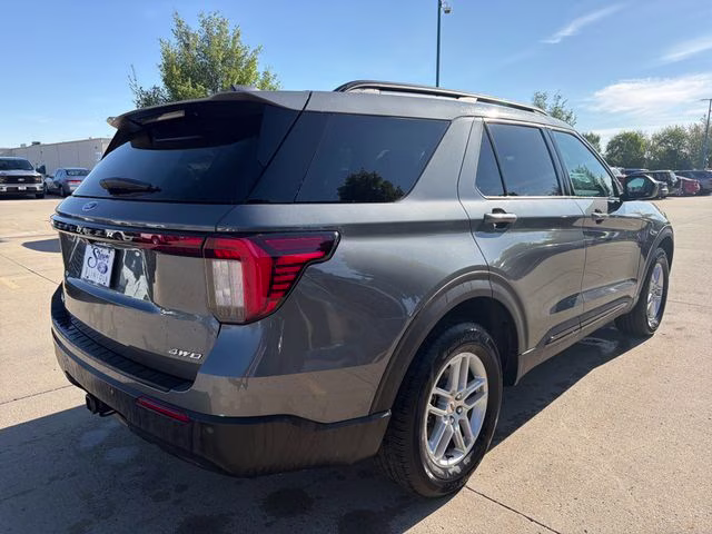 2026 Carbonized Gray Metallic Ford Explorer Active 4X4 SUV