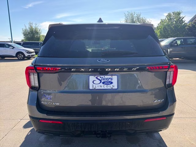 2026 Carbonized Gray Metallic Ford Explorer Active 4X4 SUV