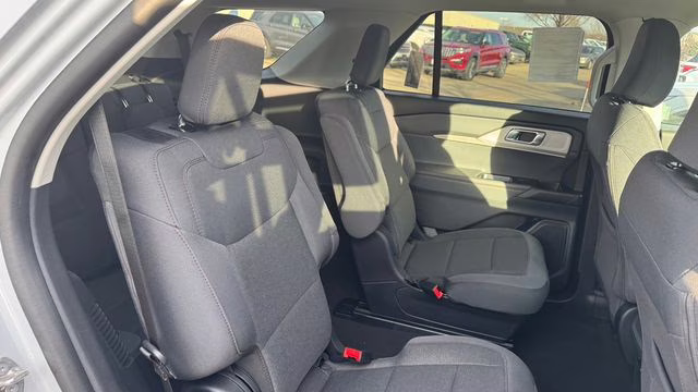 2026 Space White Metallic Ford Explorer Active 4X4 SUV