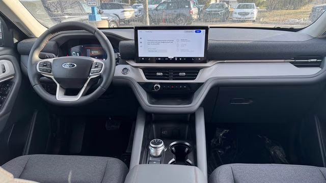 2026 Space White Metallic Ford Explorer Active 4X4 SUV