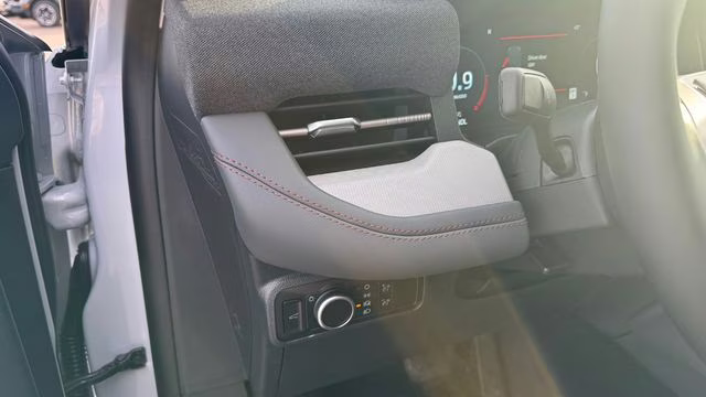 2026 Space White Metallic Ford Explorer Active 4X4 SUV