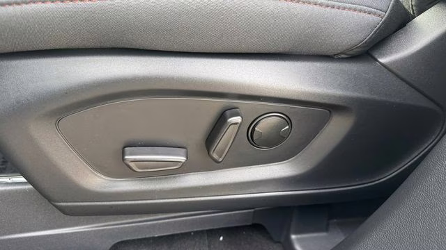 2026 Space White Metallic Ford Explorer Active 4X4 SUV