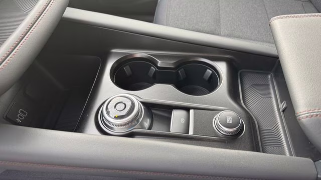 2026 Space White Metallic Ford Explorer Active 4X4 SUV