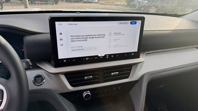 2026 Space White Metallic Ford Explorer Active 4X4 SUV