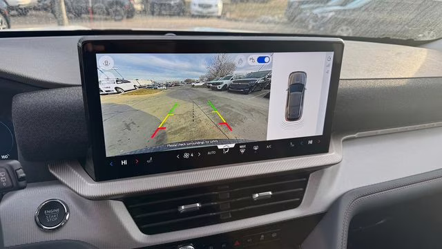 2026 Space White Metallic Ford Explorer Active 4X4 SUV