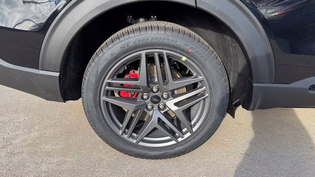 2026 Agate Black Metallic Ford Explorer ST-Line 4X4 SUV