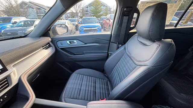 2026 Agate Black Metallic Ford Explorer ST-Line 4X4 SUV