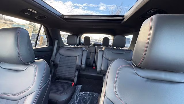 2026 Agate Black Metallic Ford Explorer ST-Line 4X4 SUV