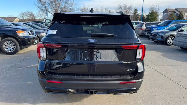 2026 Agate Black Metallic Ford Explorer ST-Line 4X4 SUV