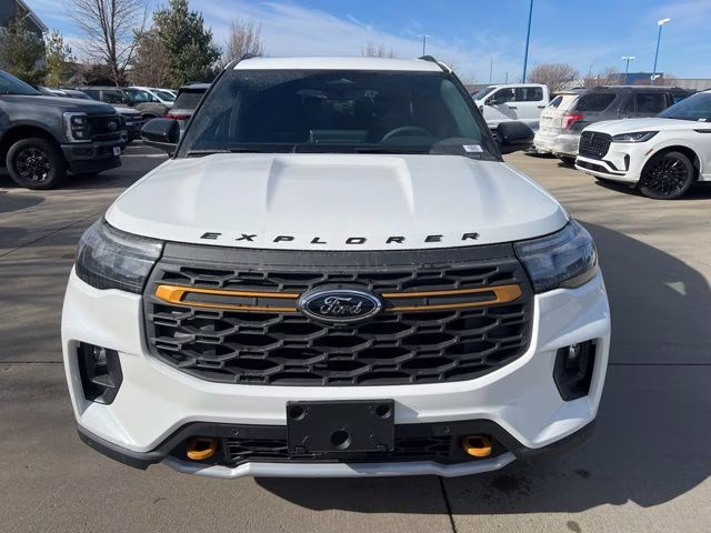 2026 Star White Metallic Tri-Coat Ford Explorer Tremor 4X4 SUV