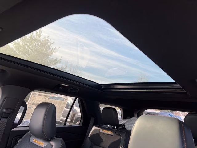 2026 Star White Metallic Tri-Coat Ford Explorer Tremor 4X4 SUV