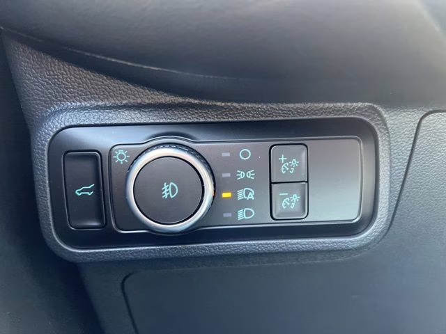 2026 Star White Metallic Tri-Coat Ford Explorer Tremor 4X4 SUV