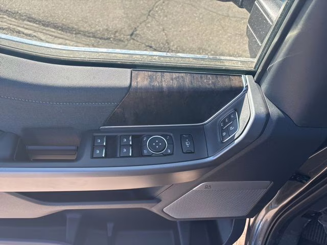 2026 Carbonized Gray Metallic Ford Super Duty F-350 SRW Lariat 4X4 Truck