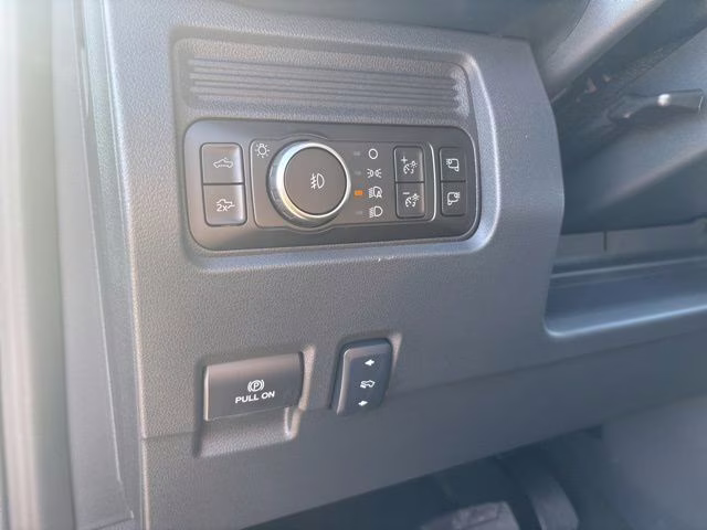 2026 Carbonized Gray Metallic Ford Super Duty F-350 SRW Lariat 4X4 Truck